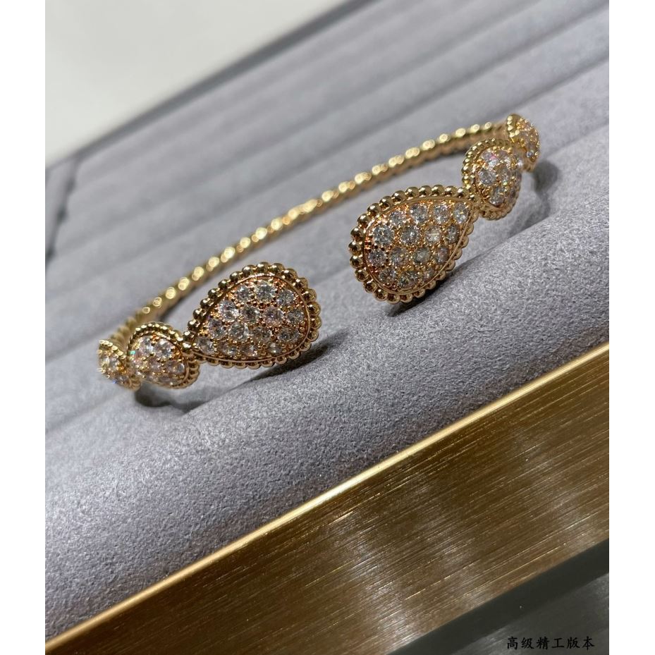 Boucheron Bracelets - Click Image to Close